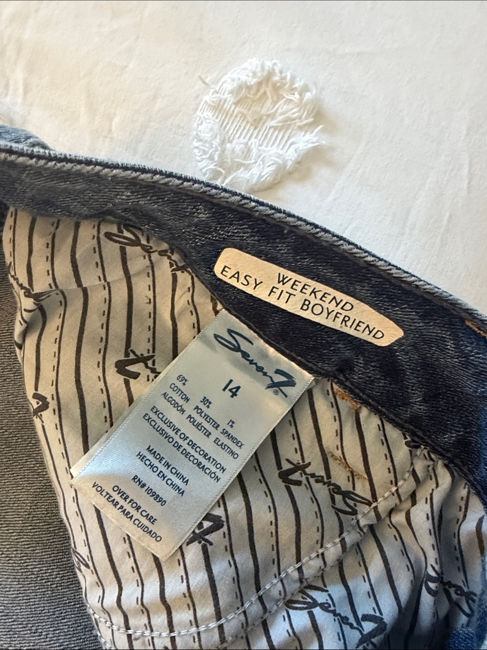 Seven7 weekend easy fit  boyfriend roll cuff jean light wash size 14 - Picture 5 of 5